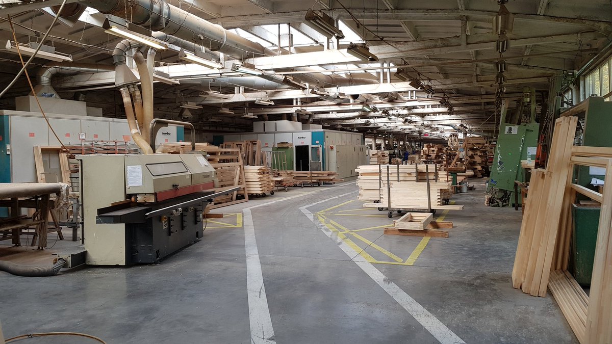 JRBWindows's tweet image. Need bespoke timber door? Or 10 sash windows for your new refurbishment project? Or 100 flush casements? Then you're in the right place. No job too big for us!