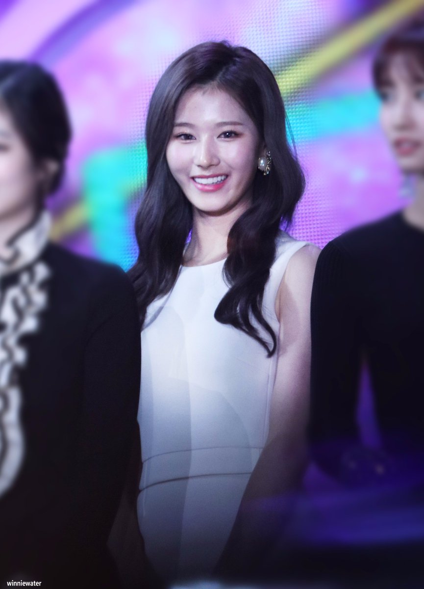 171202 MMA 3P

#트와이스 #미나 #사나 #지효