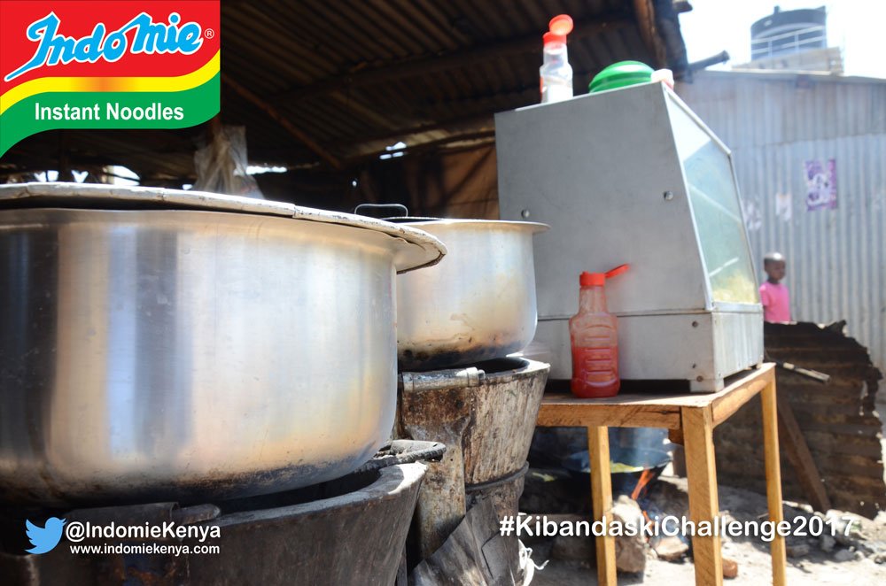 IndomieKenya's tweet photo. #KibandaskiChallenge2017 is here!! Snap your pictures/selfies of you in your local or favourite kibanda &amp; tag us @IndomieKenya followed by the hashtag #IndomieKibandaskiChallenge. 5 Indomie hampers up for grabs, guys. https://t.co/RF6bbtWkJQ