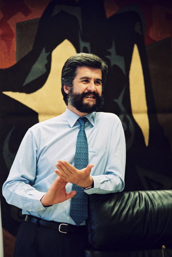 RIP Manuel Marín, former Spanish Commissioner and father of the Erasmus Programme. 

Upon presenting Erasmus officially in 1987, he stated: 

"Erasmus is a programme of hope for the young people of Europe". 

Our thoughts are with his family, friends and loved ones.