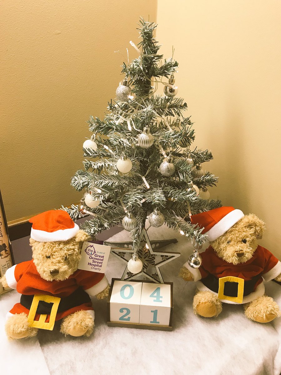 <a href="/MrBernardBear/">Bernard ʕ´•ᴥ•`ʔ</a> we are loving your Xmas outfit! You’re making <a href="/PI_Goodrington/">Premier Inn Paignton</a> reception feel even more #FESTIVE <a href="/GreatOrmondSt/">Great Ormond Street Hospital for Children</a> <a href="/caroline_pascoe/">Caroline Beston</a> <a href="/JohnCEnglish1/">John English</a> <a href="/premierinn/">Premier Inn</a> @brewersfayre wishing everyone a very merry Christmas