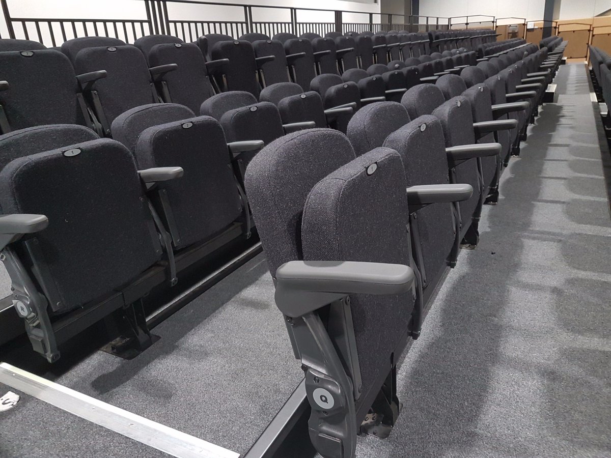 Stunning unit at St. Paul's School in Australia, featuring @HusseySeatway Seatway TP retractable platform and Gallery 3 chairs. A beautiful addition to any venue. #retractableseating