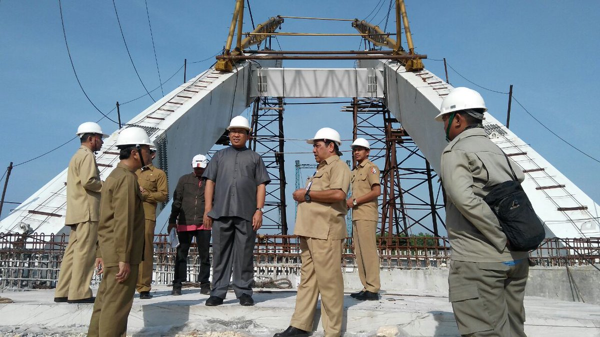 tonny_ade's tweet photo. https://t.co/KbplNaM3Zn Jembatan Bojonegoro-Trucuk Diharapkan Jadi Tempat Wisata https://t.co/XVGZy5RwbZ