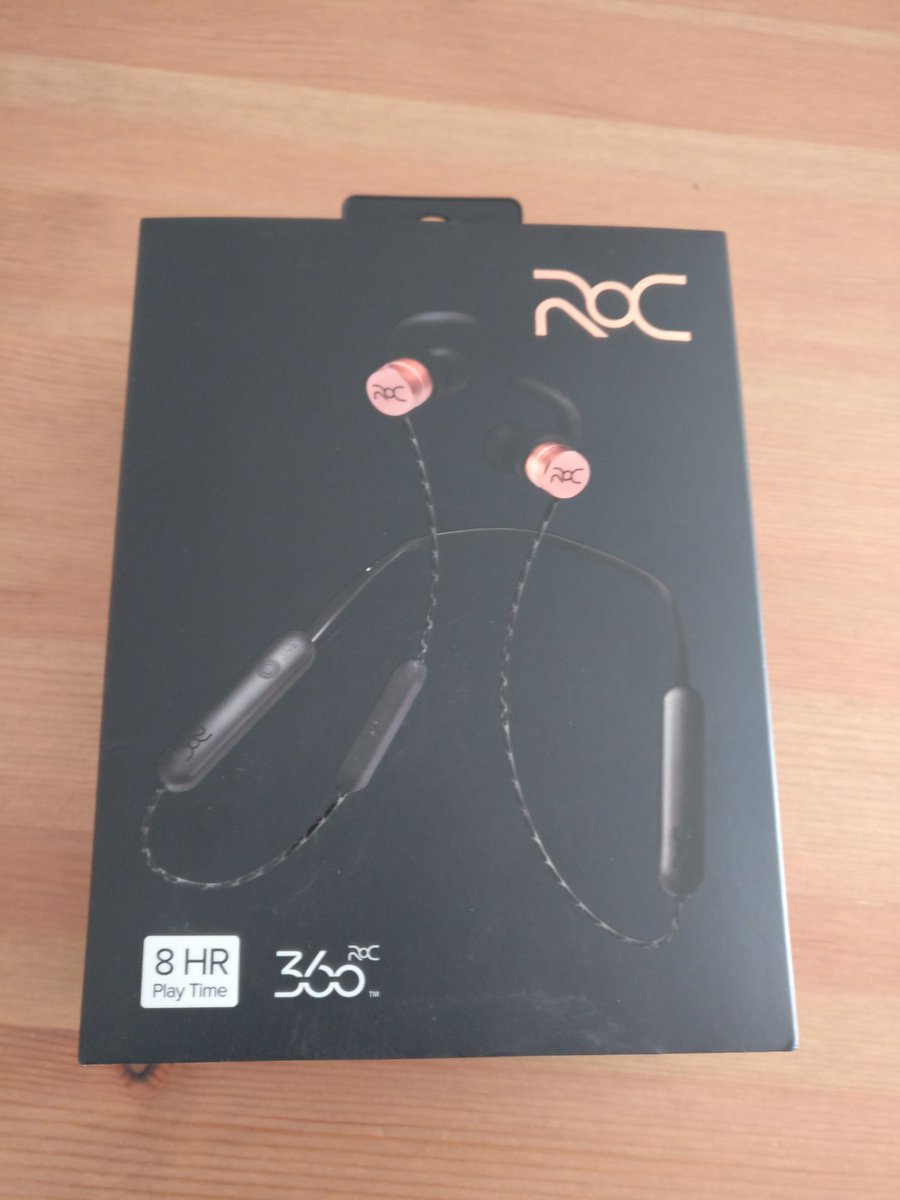 Enyawecrub's tweet photo. @RocByRonaldo unboxing my model III, let's checkout it out. #RocLiveLifeLoud #CR7 https://t.co/BwixzWc4qk