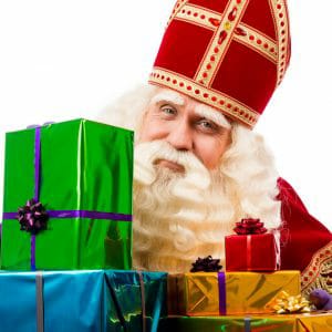 KapperCreativo's tweet image. I.v.m. met Sinterklaas zijn wij vandaag om 15.00 uur gesloten. Wij wensen iedereen een heerlijk avondje!