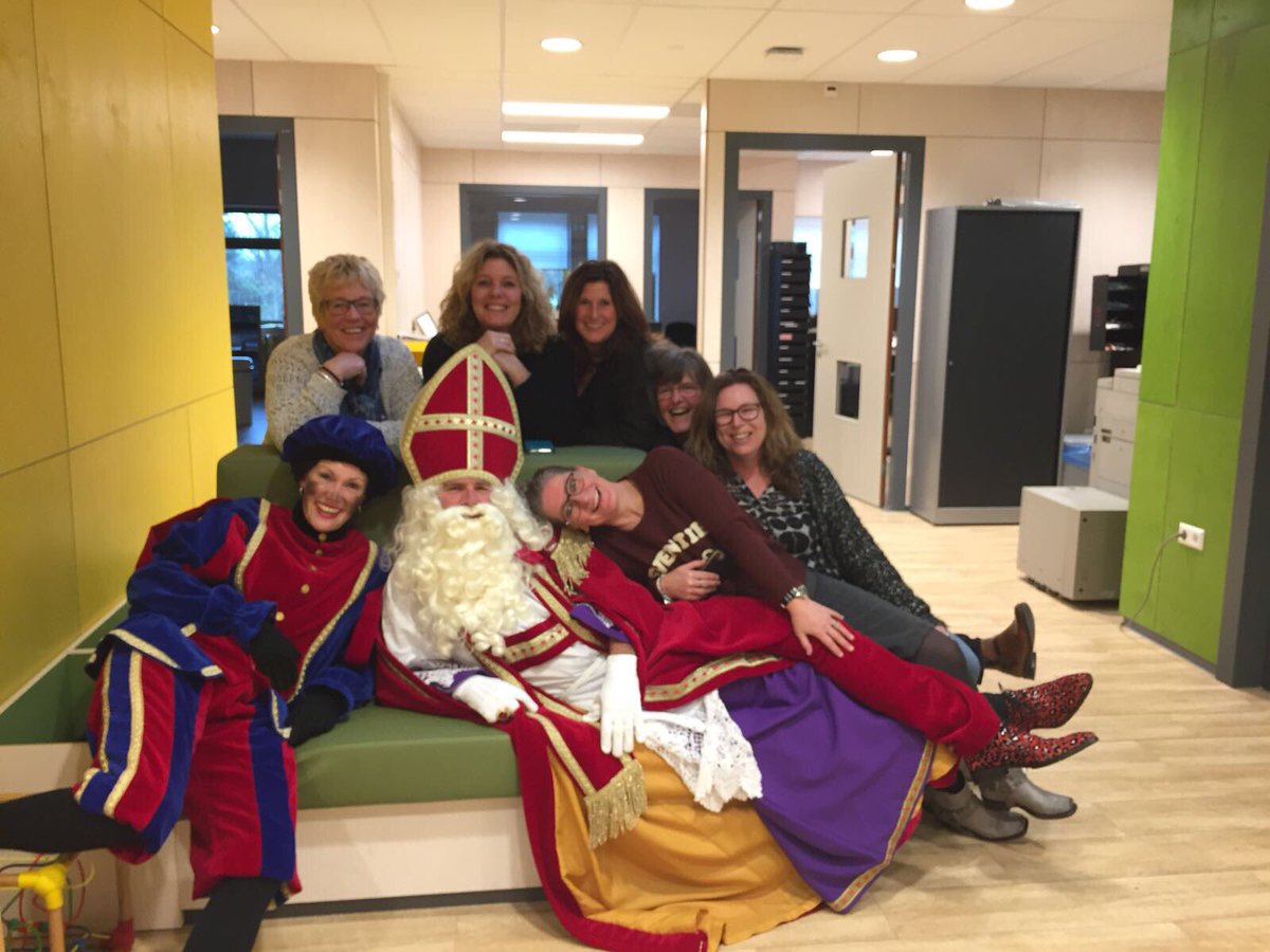 Echt iedereen onder de indruk van sint en piet <a href="/heliomare/">Heliomare</a> #develst