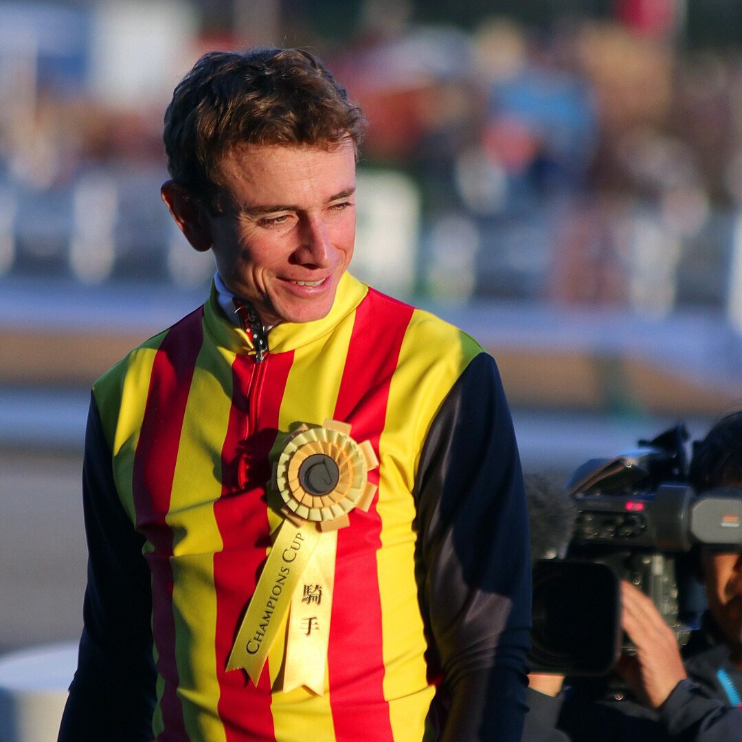 Whytrophy's tweet image. JRA中京競馬場で行われたG1レース「チャンピオンズカップ」のロゼットを企画・製作しました。今年2つ目のG1制覇となったゴールドドリームの末脚と、ライアン・ムーア騎手の手腕が光るレースでした。
#championscup
#チャンピオンズカップ 
#中京競馬場
#ゴールドドリーム 
#ライアンムーア 
#whytrophy