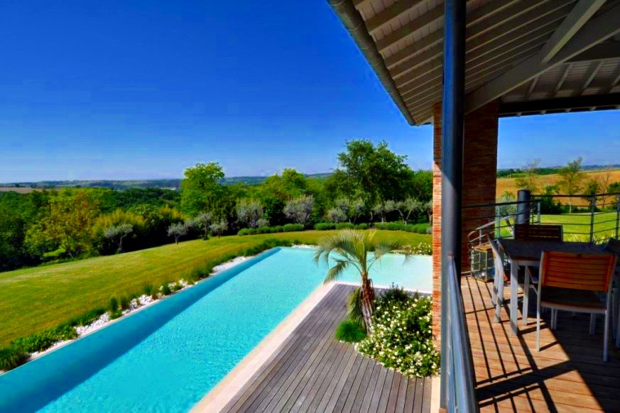 Très belle piscine réalisée par Diffazur Piscines Occitanie! Pour en savoir plus sur la réalisation ➡️ goo.gl/o4KExc 👌#piscine #travaux