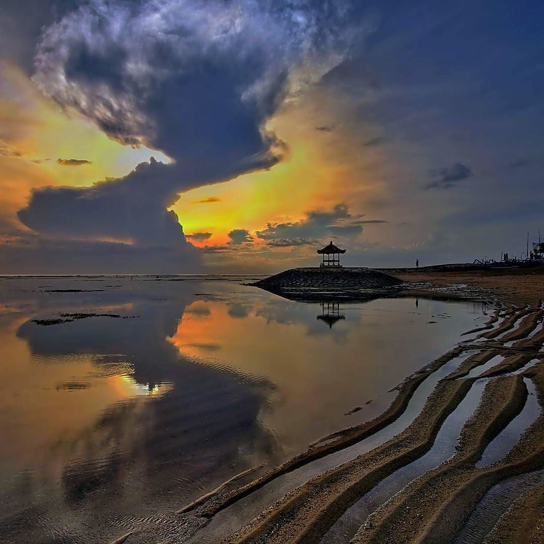 edaccessible's tweet photo. Photo by Made Suandana @natgeophotos ・・・ Not an eruption . . . Sanur - Bali, Indonesia 🇮🇩 #love #TagsForLikes #TagsF… https://t.co/XaFFqn0cew