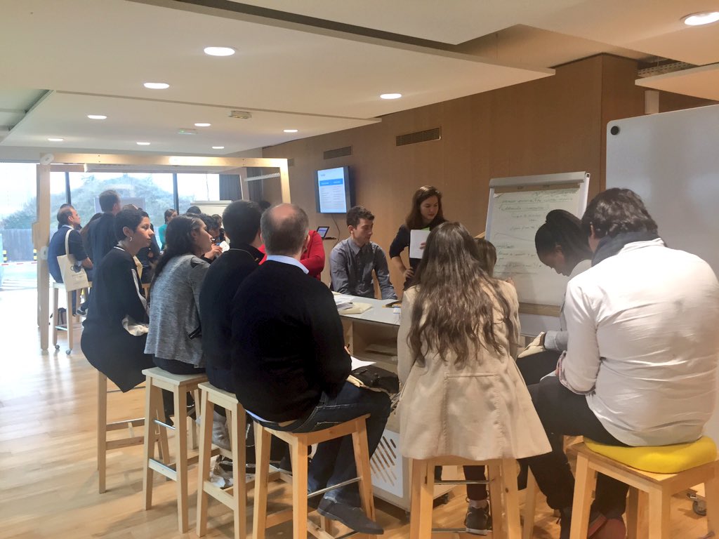 silboinnov's tweet photo. L'#InnovationDay de @SNCFReseau, c'est parti ! Conférences, ateliers, pitchs pour #Desirer #Oser #Explorer #Entreprendre #Deranger #Partager https://t.co/a70CEXYFA9