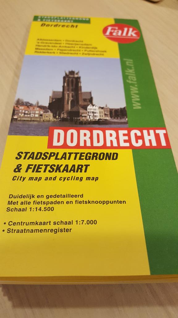 Hij is er weer!! Na 3 jaar heeft Dordrecht weer haar eigen plattegrond! Nu verkrijgbaar bij de VVV!