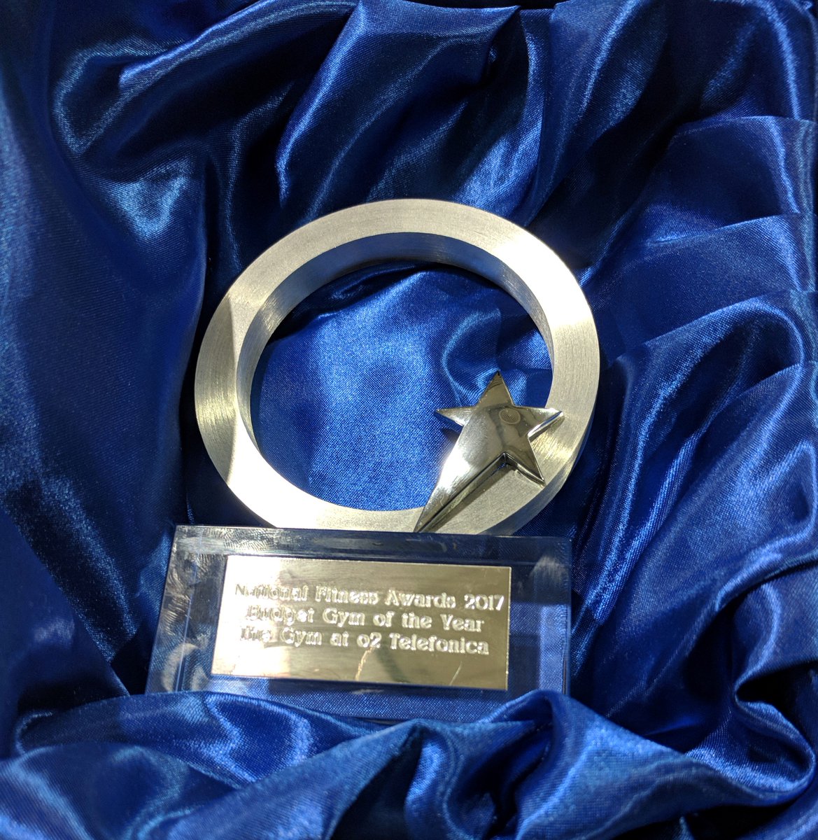 HighFiveNL's tweet photo. Congratulations to The Gym at O2, UK for winning a National @fitnessaward 2017! #highfivehealthpromotion #winning https://t.co/aSf7VDoU4Y