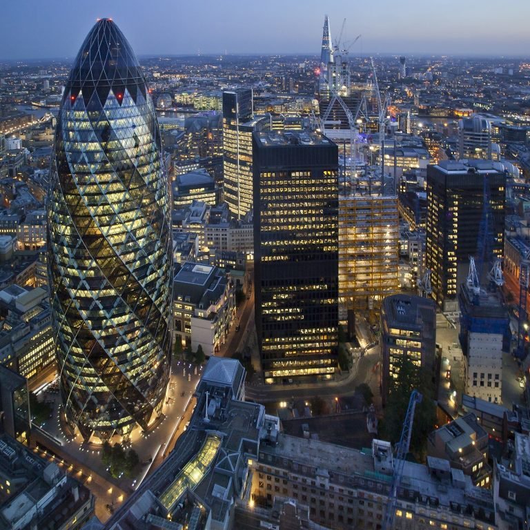 BitcoinNews's tweet image. Silk Road – The Theatrical Version, Funded by Bitcoin, to Debut in London ift.tt/2iTXor1 #Bitcoin