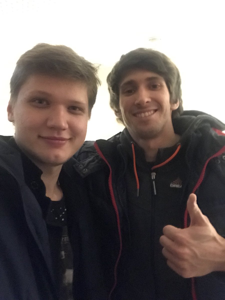 s1mpleO's tweet photo. At least I met him once @DendiBoss https://t.co/nnKWzBPpc6