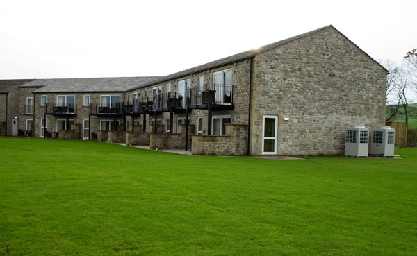 JMoore_Builders's tweet image. #DidYouKnow ❓

We have over 30 years experience in the building trade - our #building work covers a WHOLE range of services from small #property development to big commercial building contracts! 👍

Take a look at one of our projects: The Coniston Hotel! 👀 #stonework #extension