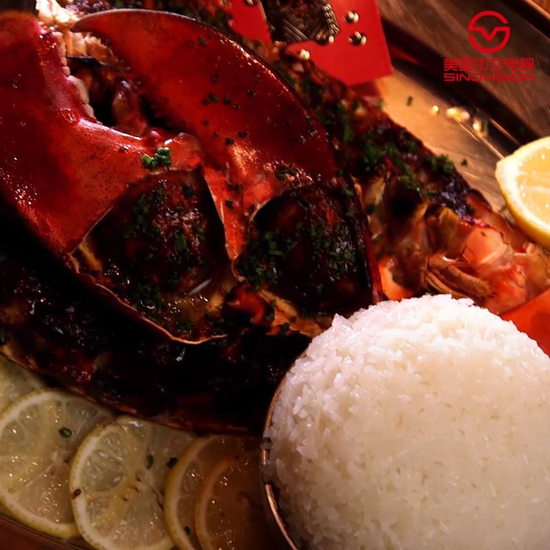 Sinovision_US's tweet photo. Chef Dale Talde's dishes at Rice and Gold combine the contemporary and the traditional to show us the evolution of Asian food, and the delicious direction that it’s heading in.
#AsianKitchen https://t.co/KrJwK4j1kQ https://t.co/OvdFGKkNVm