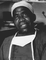 CHIMA_EO's tweet image. #HamiltonNaki The brain behind South Africa&apos;s first heart transplant 50yrs ago, never really recognised or celebrated for his work. #RealBlackExcellence