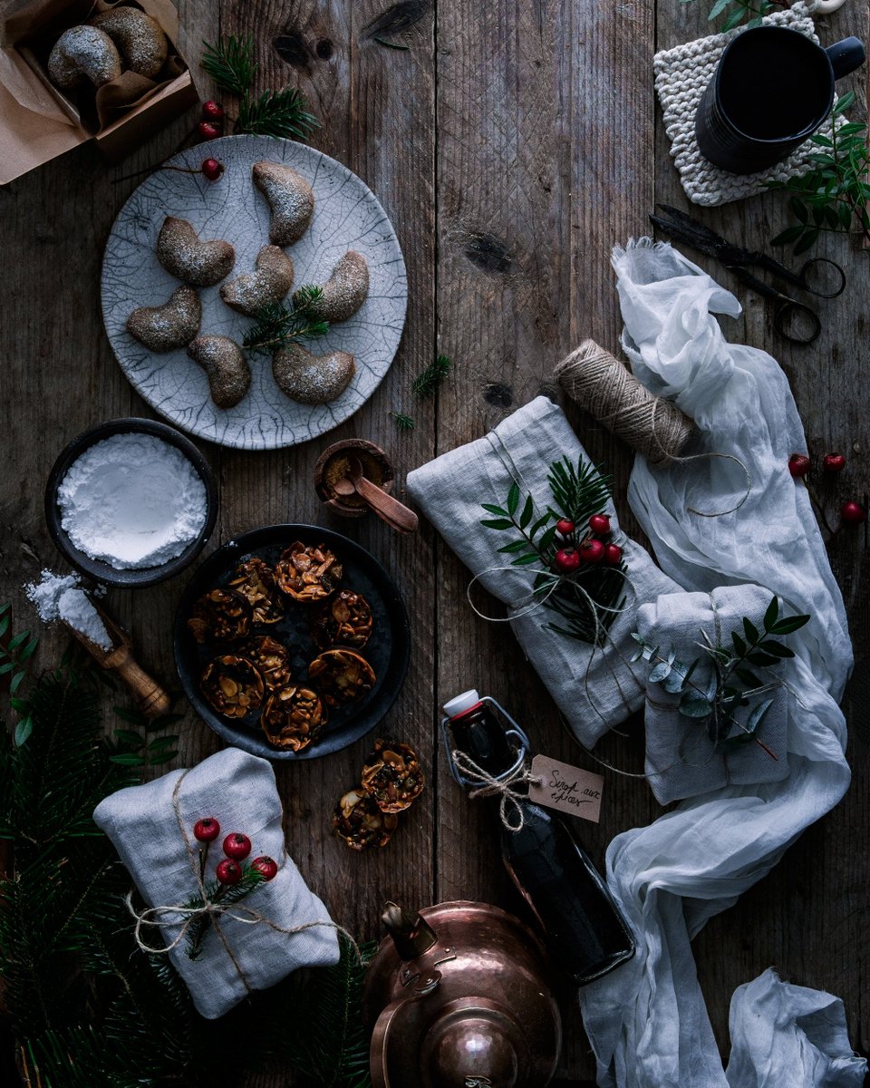 _Parigote's tweet image. Bon allez, on commence les choses sérieuses non ? Sur le blog, je vous ai mis 3 recettes gourmandes à offrir à Noël ! wp.me/pF6et-2f1