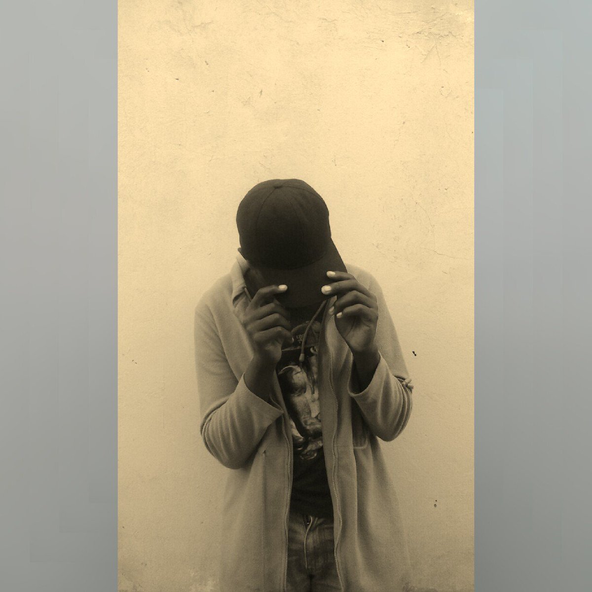 AugneyY's tweet image. I just wanna c my niggar flossing