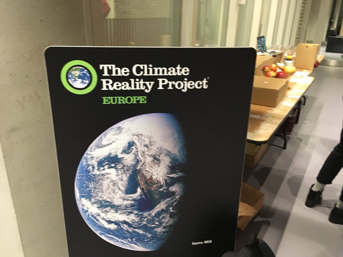 BauerZsolt1's tweet photo. Ready for the watch party @ceuhungary Central European University!
Our special guest Prof Diana Urge-Vorsatz, member of the Nobel laurate IPCC  #24HoursofReality https://t.co/vjmUO88Zzw