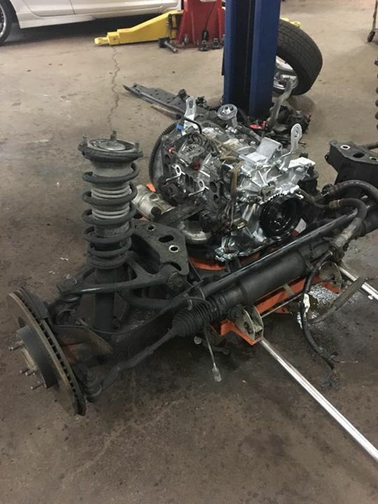 cansafauto's tweet photo. Our team at Can Saf doing a Rebuiled on a Rx8 #cansafauto #cansaf #oshawa #automobile #cars #oil #bowmanville #whitby #ajax #pickering #durham #durhamregion #durhamregionmechanic #mechanic #carsneedlove #oilchange #cansafautorepairs #keepyourcarrunning #oshawamechanic #engines https://t.co/uwIMWQ8K4a