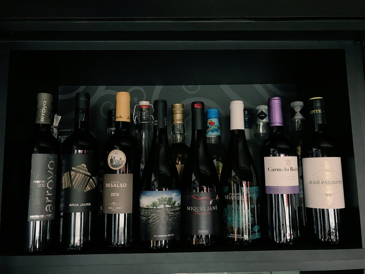 Syrah, tinta de toro, garnacha, albariño, tempranillo..... #vinos #taberna #elbarcodeavila #clipper