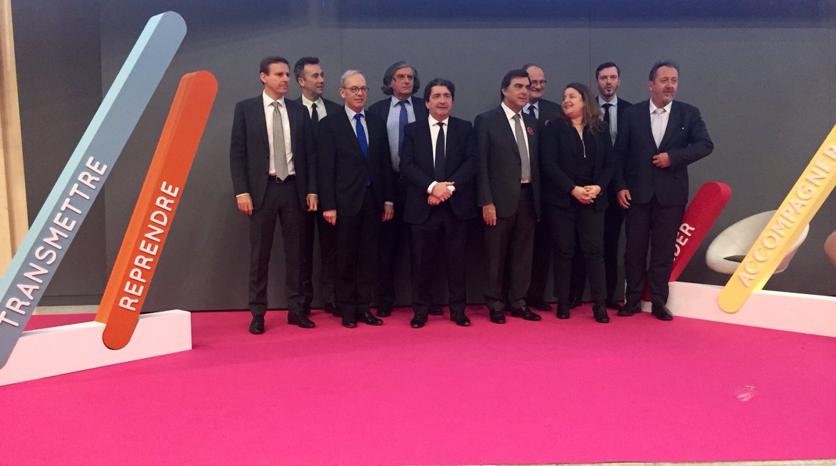 Transfair_pro's tweet photo. Clap de fin de la plénière de clôture #TRANSFAIR2017. Bravo et merci à tous nos intervenants ! @CrccVersailles @CRCCParis @Avocats_Paris @OECParis @CCI_Paris_IdF @NotairesdeParis https://t.co/4E4arSsmJ1