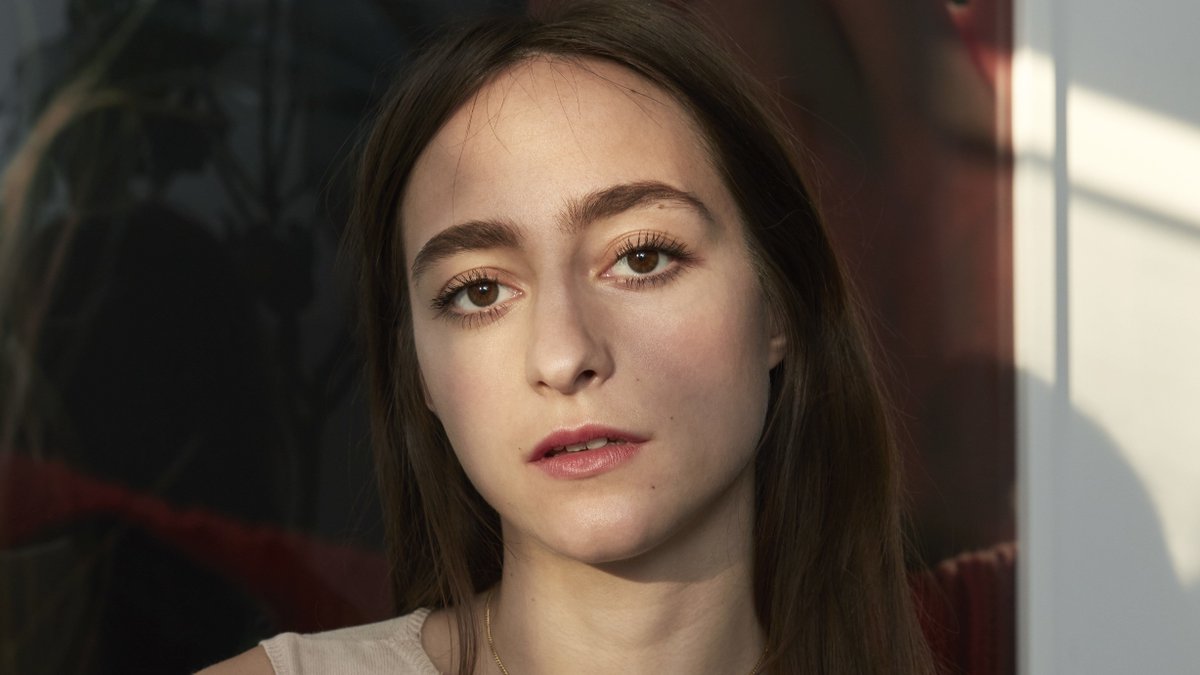 Meet the 5 Young Women Who Will Make the Art World Go Round In 2018 buff.ly/2zKuFfB #art #womeninart #cbloggers