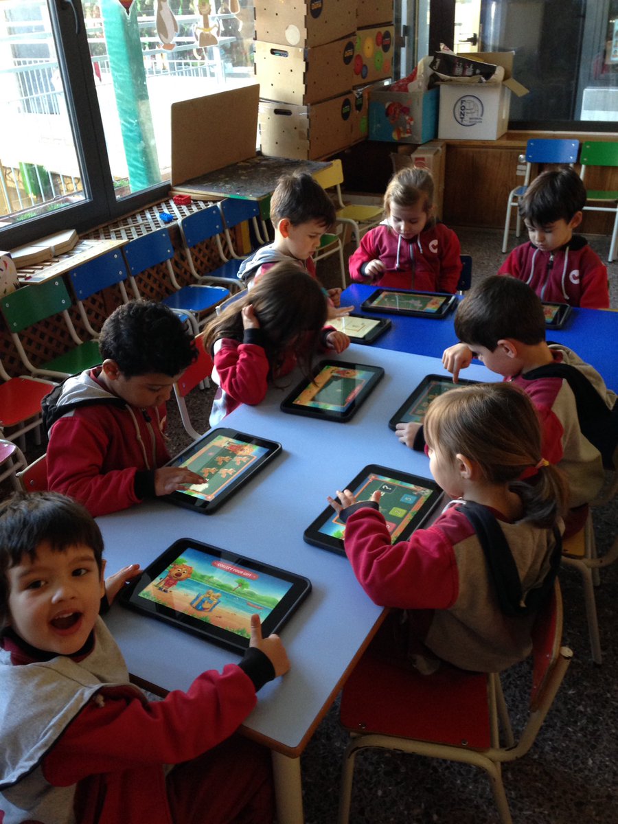 FerrandoNeus's tweet image. Avui els pingüins P4A hem fet tablets. Hem comptat i hem relacionat el número amb la quantitat corresponent!