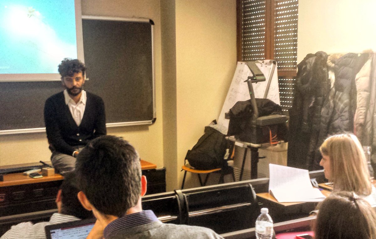 LucaMina_'s tweet photo. Ospite di oggi Alessandro Saccon: responsabile della comunicazione e relazioni esterne per @AmazonIT. Capire come formulare, disegnare e produrre nuovi servizi per facilitare la user experience del cliente.
@IABItalia @Unicatt @Almed_Unicatt https://t.co/G8Yaf6F5YE