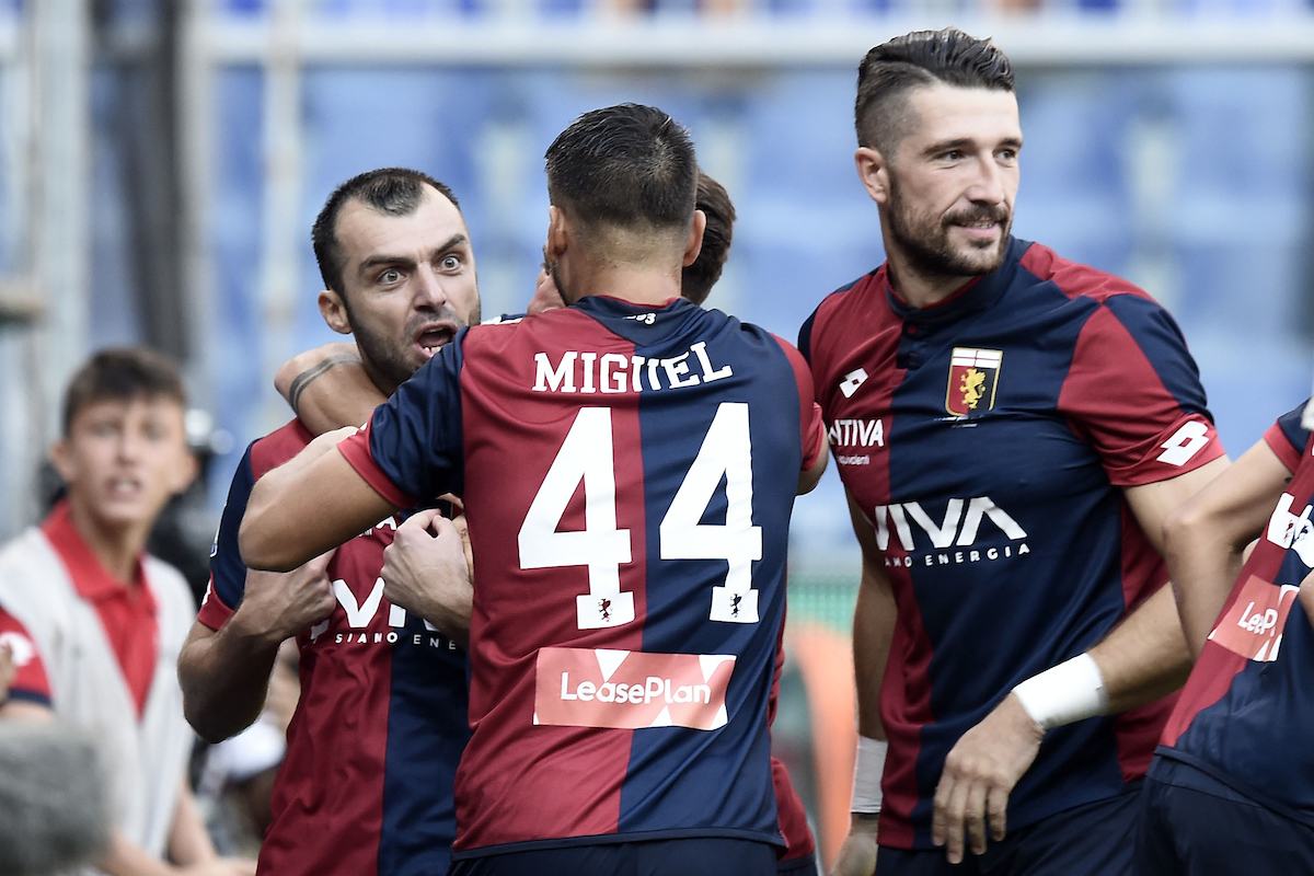 CalcioFinanza's tweet photo. La strategia alla base della sponsorizzazione di @evivaenergia al @GenoaCFC raccontata dai protagonisti
https://t.co/ATJDzmIOb2 https://t.co/aVEmgBK4dE