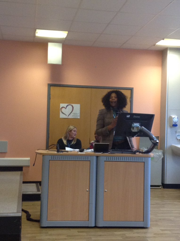 hill_karenhill3's tweet photo. Derbyshire chief nurse fellow Shami talking about consistent preceptorship approach #NHSretention #RDHmasterclass @DerbyHospitals @BurtonHospitals @CathyWinfield @HattonGwen @bird371979 @KrishnaKallian1 https://t.co/44gRBokqLP
