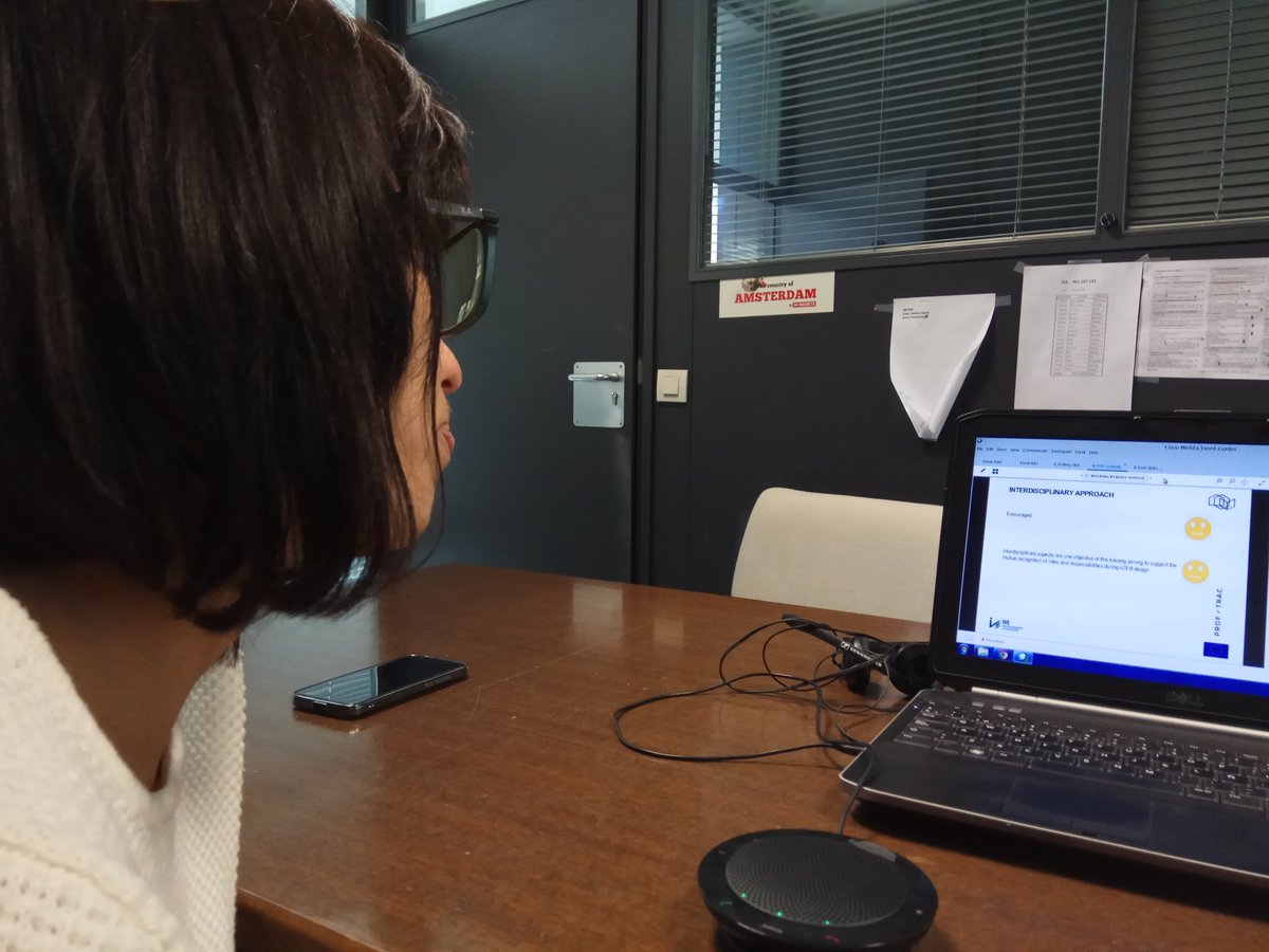 CristinaJareno's tweet photo. 5TtT, our last live session in @PROF_TRAC project with @Leticia_ORT_MAD from @Fundacion_IVE https://t.co/y1KUVGZ7p2