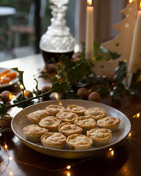 Black Dog Represents tweet media