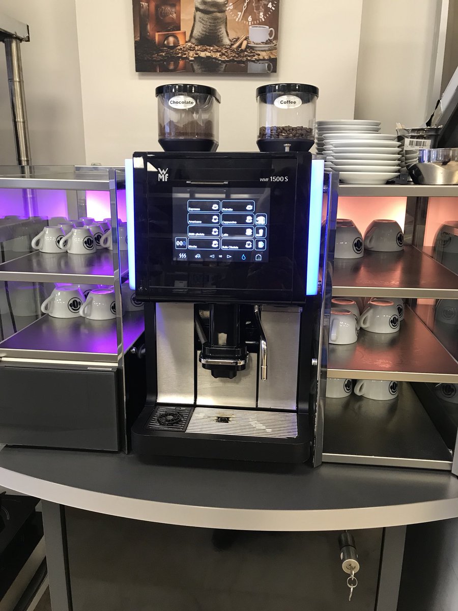 Alman WMF marka kahve otomatı stoklarımızda 
Satış fiyatı 16.500 tl +kdv 
Bilgi için 02122846780