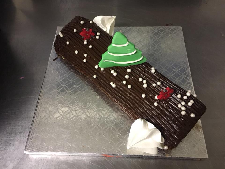 Now taking orders for yummy Xmas logs! 
Chocolate, orange or Red Velvet! Order yours now!
#bellesapatisserie #christmas #cake