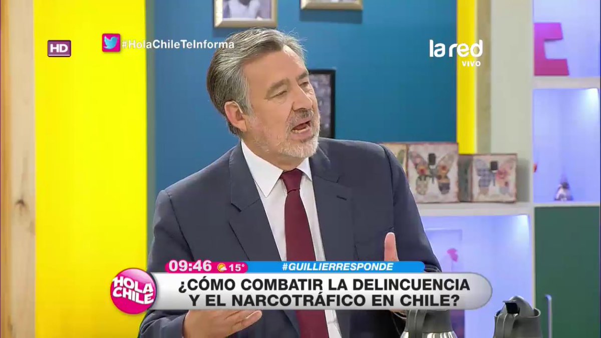 LaJavinista's tweet photo. ”Sin la comunidad organizada las verdaderas reformas no llegan a la gente. Barrio seguro, iluminación, coordinación con la autoridad y los fiscales no pueden tener la facultad de cerrar las causas ante delitos consumados” #GuillierResponde #HolaChileTeInforma https://t.co/CBRVBTXvMW