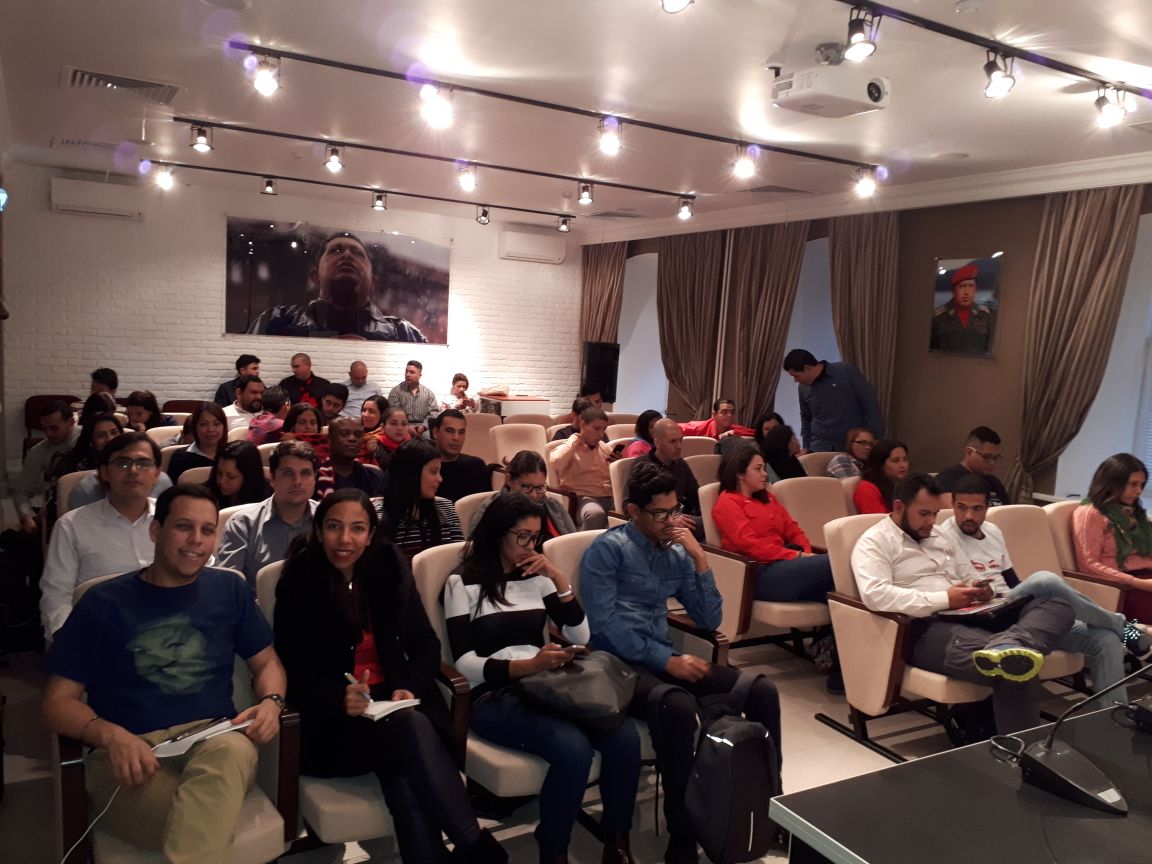 rus_ven's tweet photo. Encuentro de estudiantes de fundayacucho y PDVSA en la embajada venezolana en Rusia. Viva la Patria https://t.co/UuOWqn0t1c