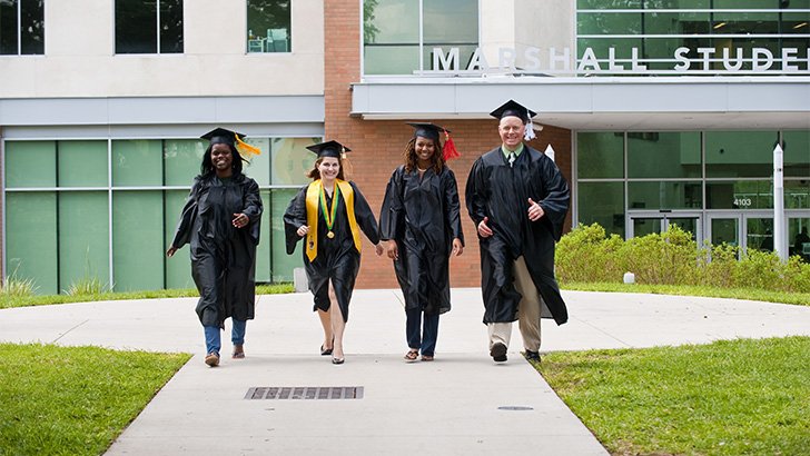 ICYMI: #USF has been named the Institution of the Year by <a href="/EducationDive/">EducationDive</a>!  USF's use of #analytics to close the #graduation rate gap between #race, #ethnicity and #socioeconomic status earns USF national accolades.  Read here: bit.ly/2A54i44 #GoBulls #USFTampa #Tampa