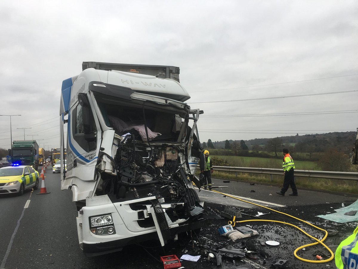 M40 J2 Beaconsfield Caravan Services Youtube