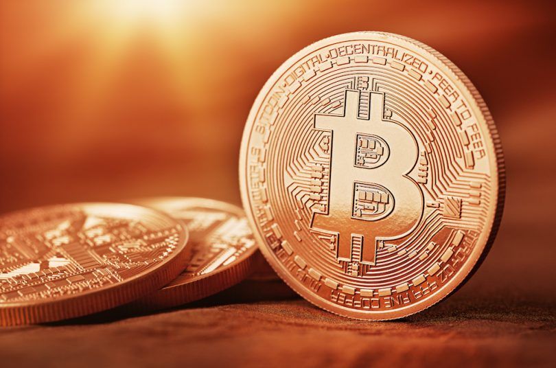 ticbeat's tweet photo. El bitcoin no tiene freno en su escalada sin control: ya vale 11.800 dólares https://t.co/TiiMuMYVRj https://t.co/XgibQLzgq9