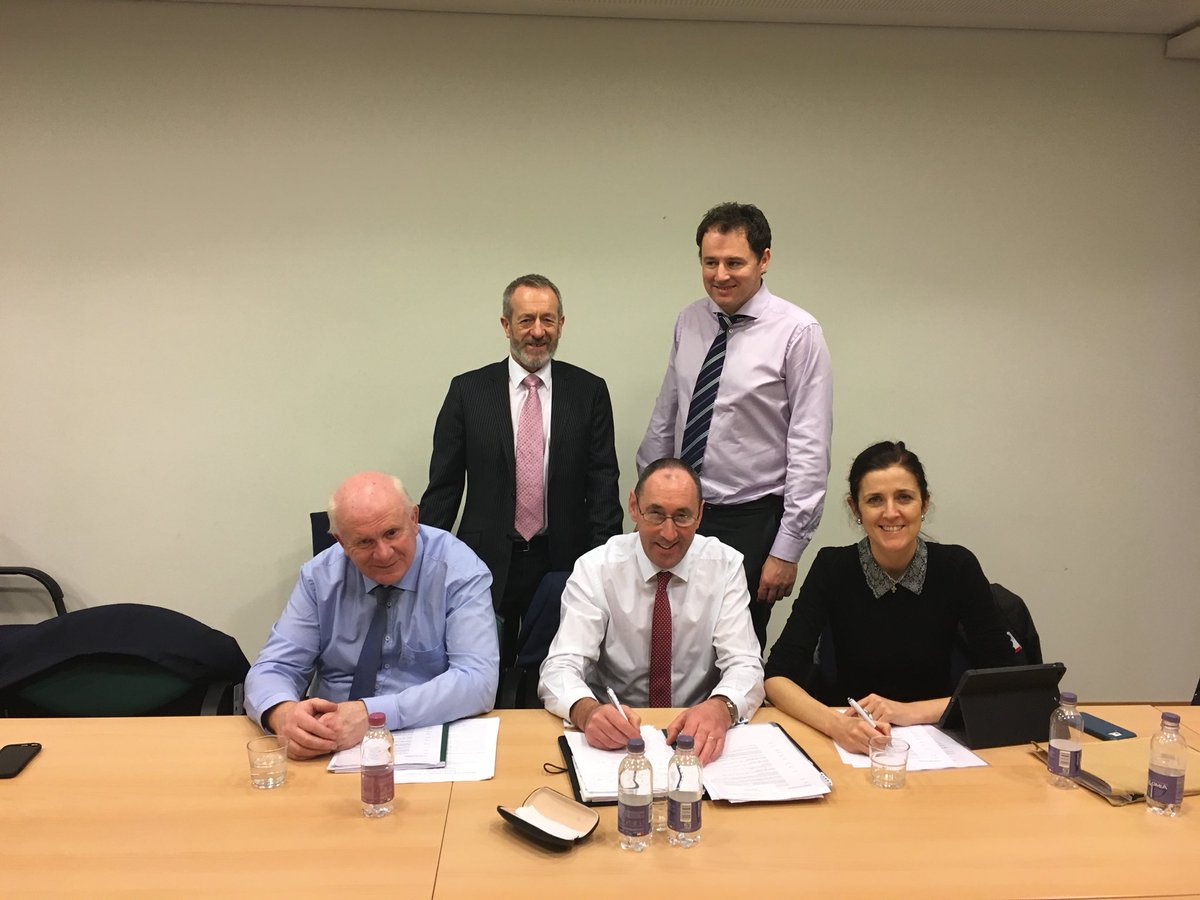 pat_deering's tweet photo. Thanks to MEP Sean Kelly for interesting discussion #interestingweek https://t.co/iwPmBDkqdS