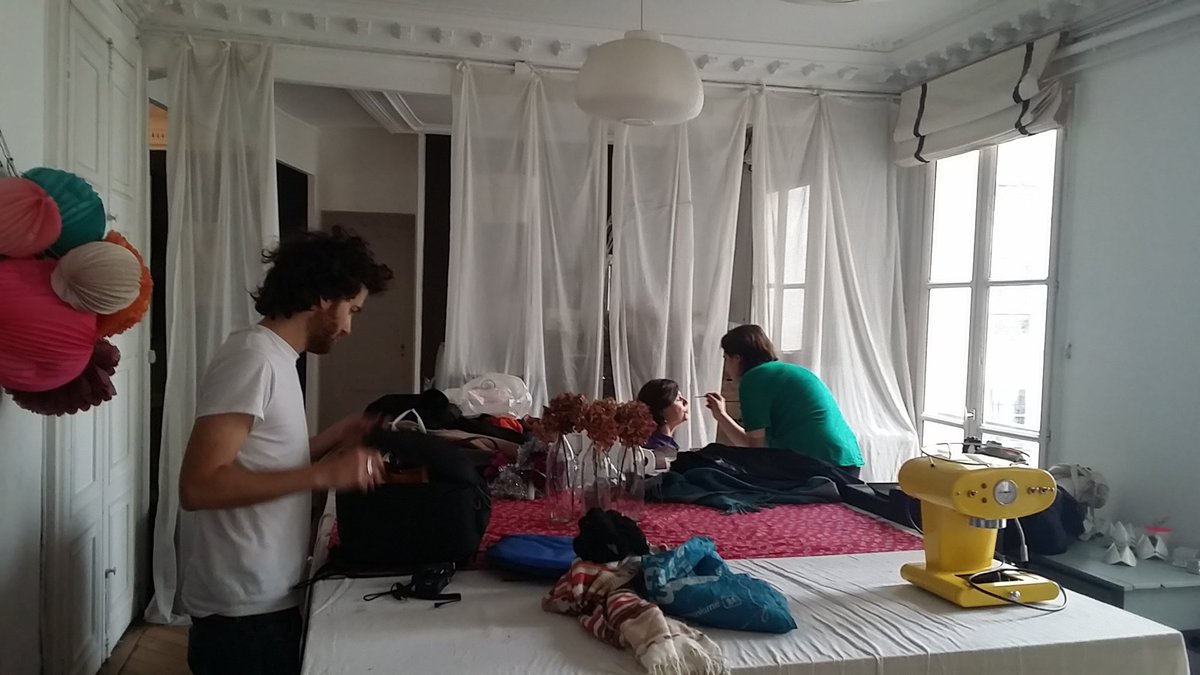 handireseau's tweet photo. L'équipe Handiréseau vous prépare des surprises ! @Ilovepuns #birdoffice #brainstorming #espritdequipe #goodtimes https://t.co/aHaKget3Qn