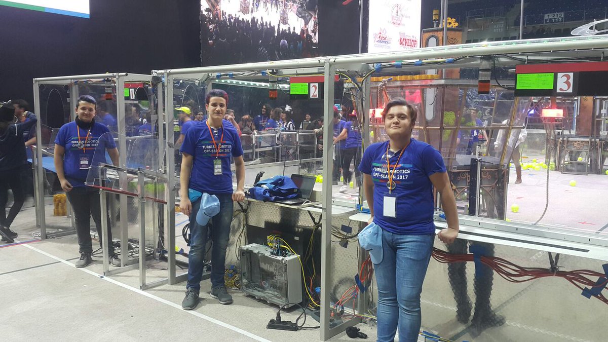 Team6038's tweet photo. Best volunteers ever 👊👊 #turkishoffseason #fikretyükselfoundation #first #stem #frc #firstinspires #team6038 #morethanrobots #omgrobots #stemsquad #makeitloud @fyukselfound @FIRSTweets https://t.co/He1sA1bgMm