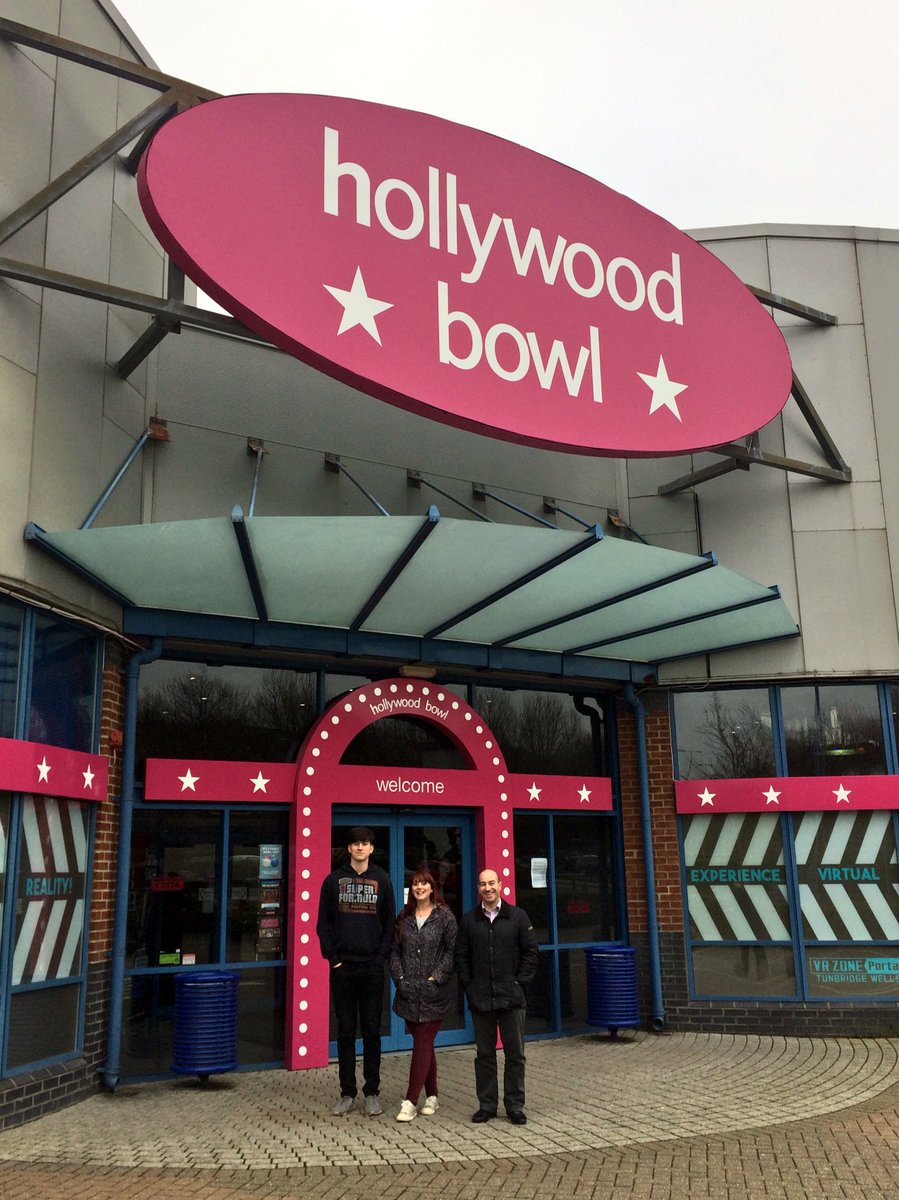 TWdwntwn's tweet photo. We've been invited to the @HollywoodBowlUK in #TunbridgeWells today to check out the refurbished lanes, cafe and virtual reality games. #LimberingUp #BrokenWrist https://t.co/PkfA1I8YMC
