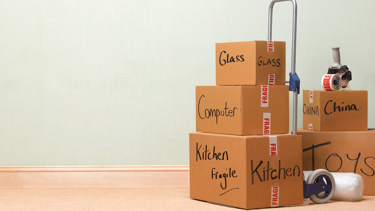 JustlifeUAE's tweet photo. Moving in and moving out doesn't have to be a nightmare. We created a check list for you to follow. 
Check out our blog for the post! -> https://t.co/b5WLlKEwU0 
#cleaningservice
#justmop
#dubai
#uae https://t.co/OrD7PZ3WYC