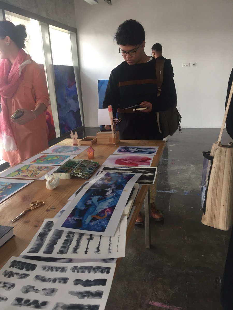Kelli_Cody's tweet photo. We also met #ArtistinResidence @iMaisArt @DohaFireStation, asking questions, exploring artist’s studio and inspired by journal #ibdpva #visualarts #artchat @ACSintschools #Doha https://t.co/Gof3zBwJ8y
