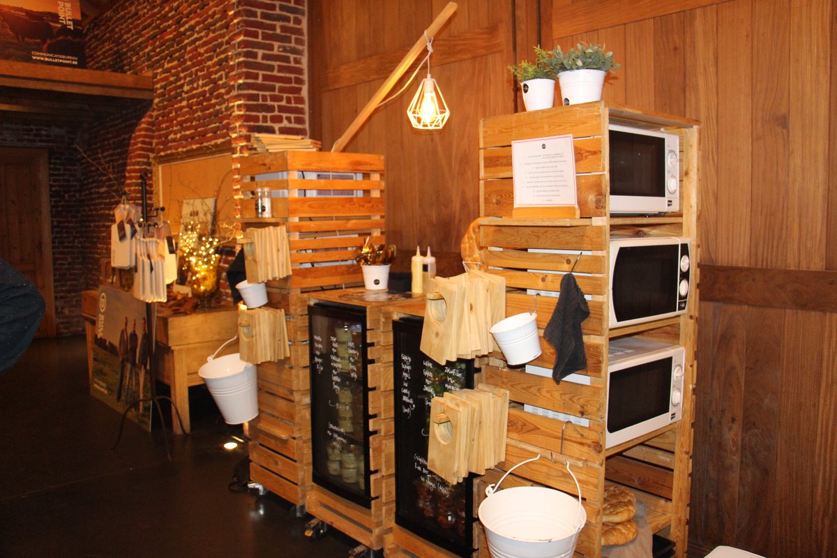 BulletPoint_be's tweet image. Met véél trots blikten wij samen met onze klanten terug op ons 5-jarig bestaan.  En daarbij stopt het niet. We blijven doorgaan. Op karakter en in schoonheid. #5jaar #bulletpoint #communicatiebureau