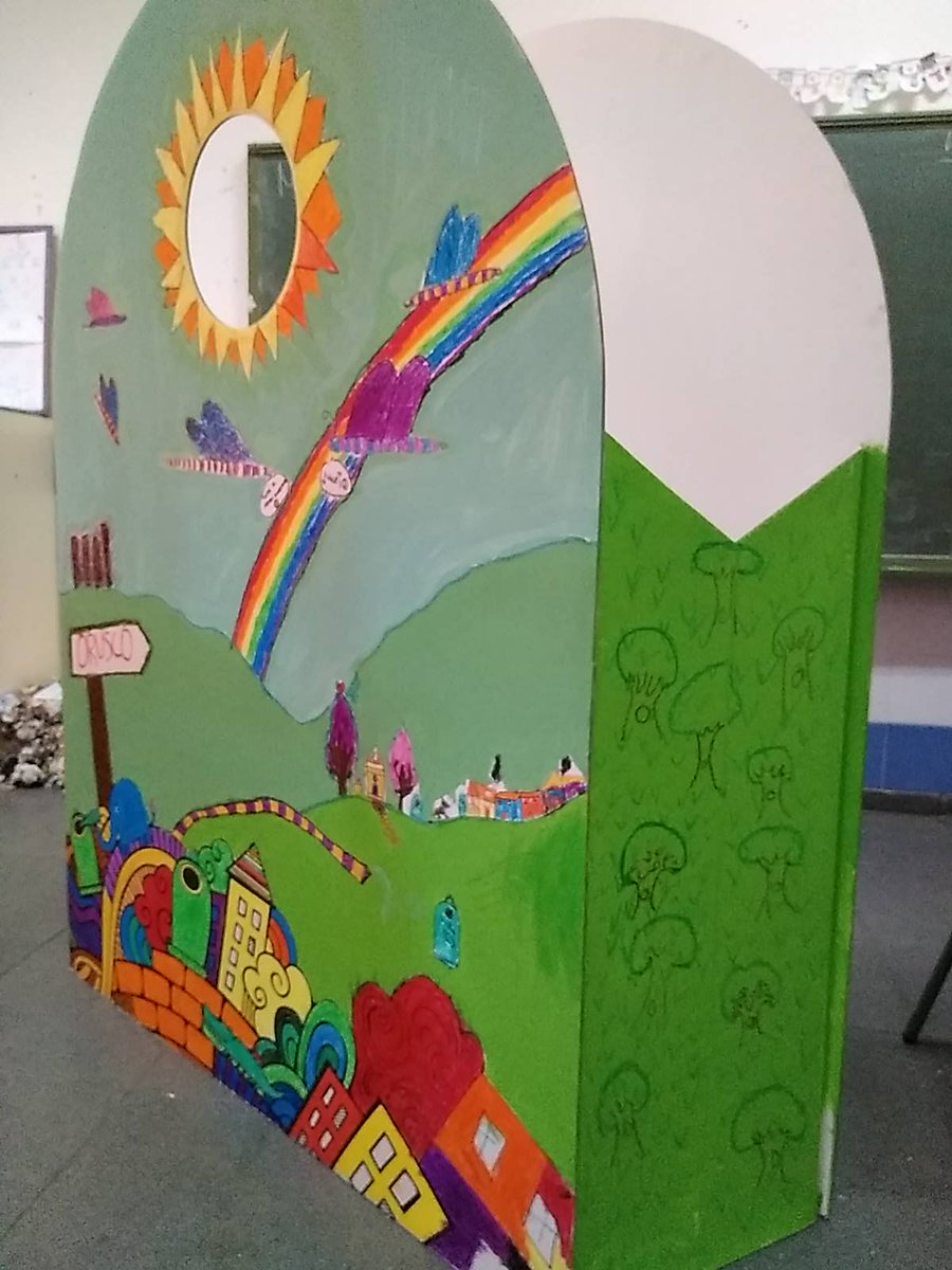 CraTajuna's tweet photo. Gran trabajo de nuestros chicos en el concurso#PintaIglús de @ecovidrio #QueremosIrAMicrópolix #SiHayQueHacerLaRoscaAEcovidrioSeHace.#Orusco https://t.co/EOeuTvwVlt