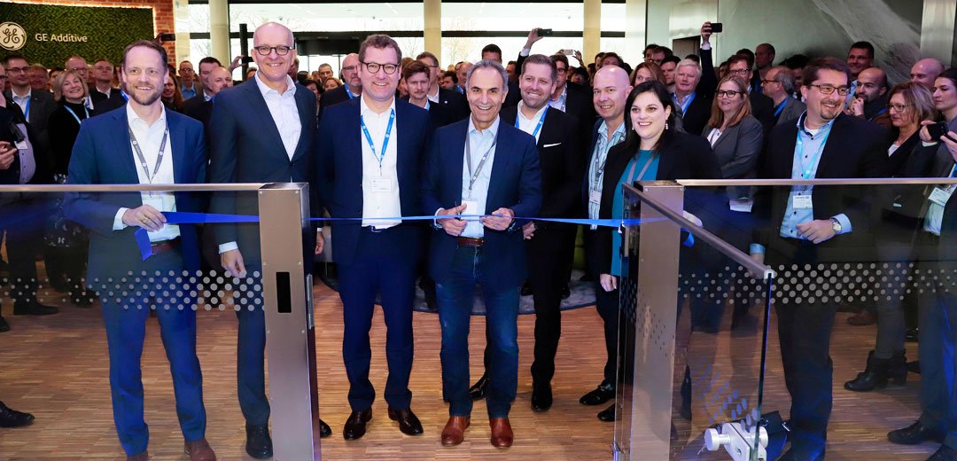 GEAdditive's tweet photo. NEWS: GE Additive opens Customer Experience Center in Munich. The facility will allow current &amp; potential customers to experience every aspect of  the #additivemanufacturing process from design to prototyping to operations. #ExperienceGEAdditive https://t.co/ZcrHCmOp4Y https://t.co/0zzrw3HTbI